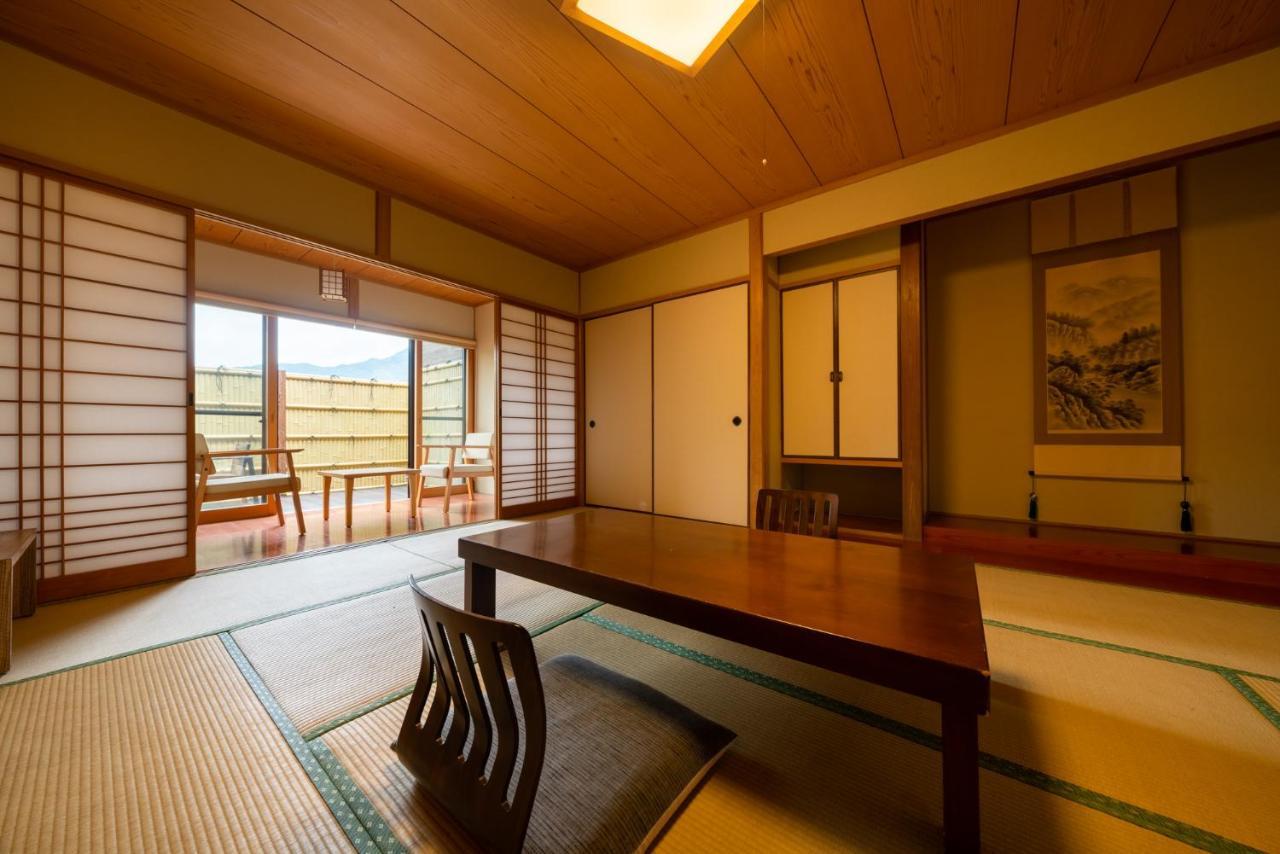 Ryokan Yamanami Yufu Ngoại thất bức ảnh